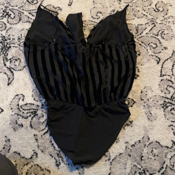 house of harlow x revolve striped velvet bodysuit - Picture 7 of 11